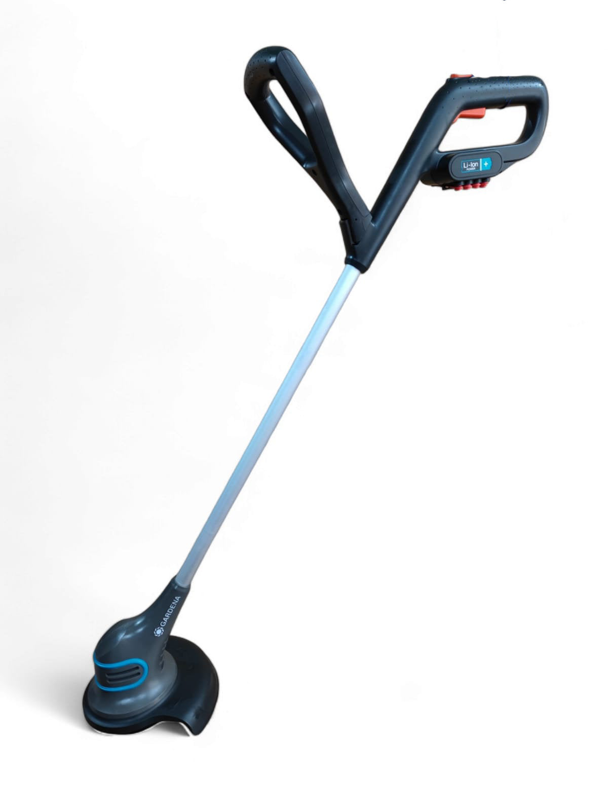 Gardena SmallCut Li-23R Akku Rasentrimmer + Ersatzmesser GARDENA