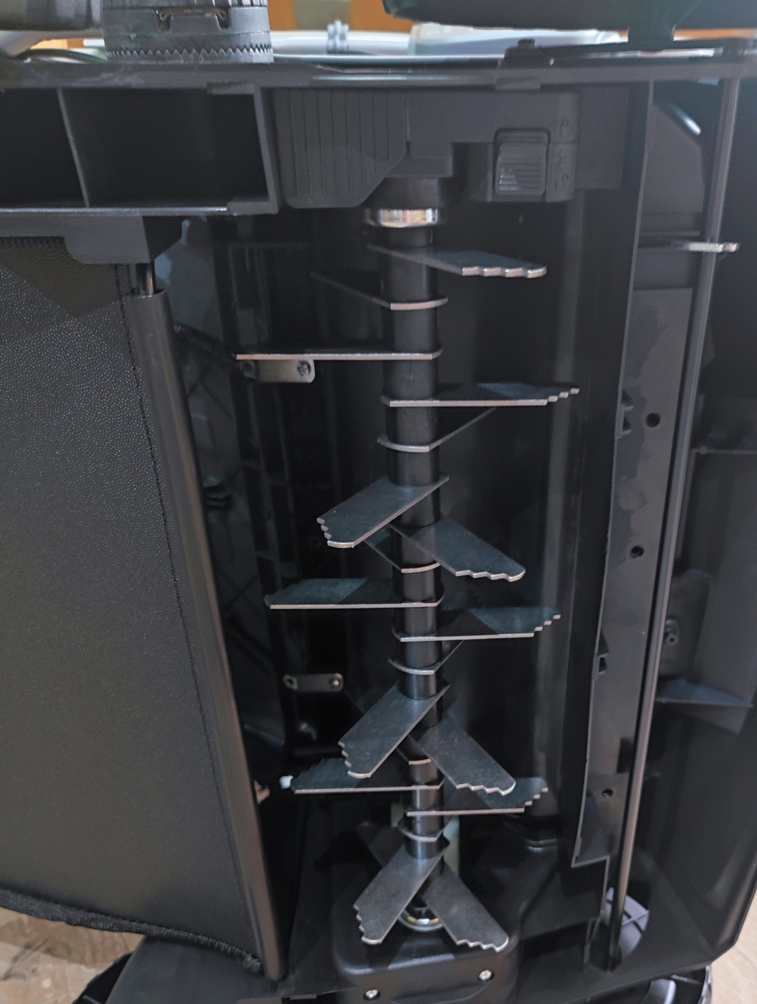 Powerworks Akku-Vertikutierer PD48SC 48V ohne Akku und Ladegerät Powerworks