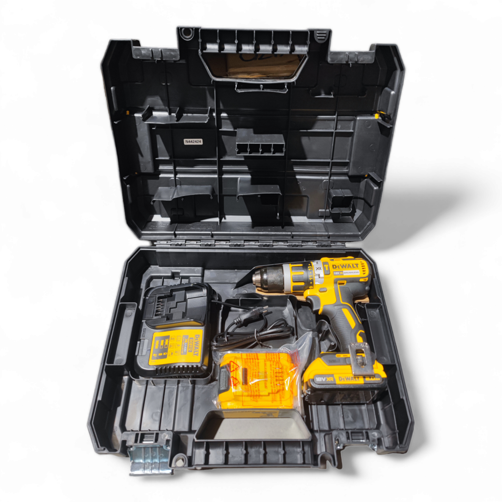 DeWALT Akku-Schlagbohrschrauber 18V DCD795D mit 2x 2,0 Ah + Lader in T-Stak Box